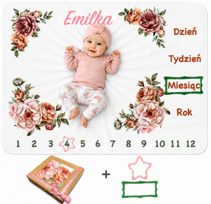 fotokocyk z imieniem dziecka zapakowany na prezent.png