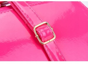 9d72f94683c7304a2f7d8a4d9824c476