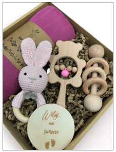 prezent dla dziewczynki witaj na świecie baby box poony