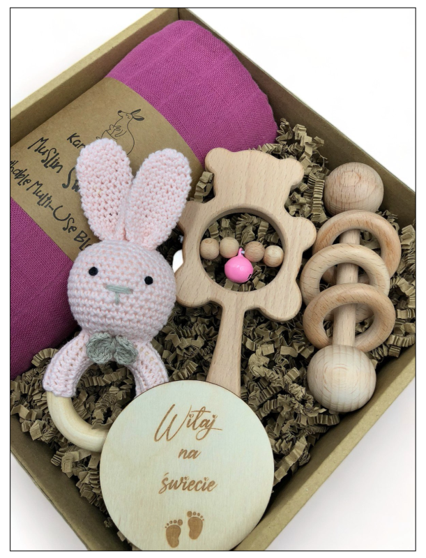 prezent dla dziewczynki witaj na świecie baby box poony