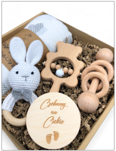 zestaw niemowlęcy poony idealny na baby shower