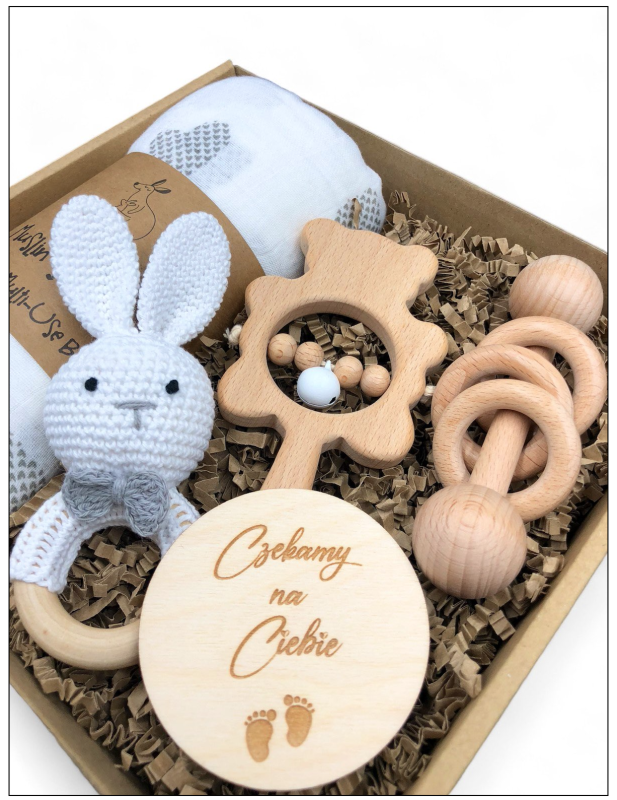 zestaw niemowlęcy poony idealny na baby shower