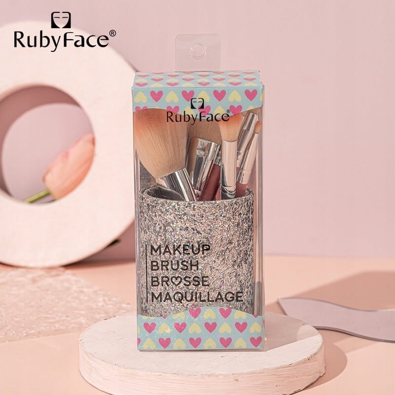 Zestaw pędzli Ruby Face w brokatowym kubeczku Set pięciu pędzli do make-up