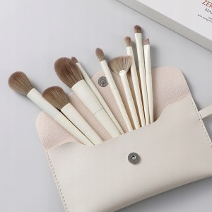Pędzle do makijażu + kosmetyczka, Komplet pędzli do make-up w pudełku