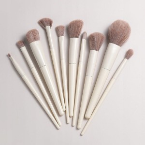 Pędzle do makijażu + kosmetyczka, Komplet pędzli do make-up w pudełku