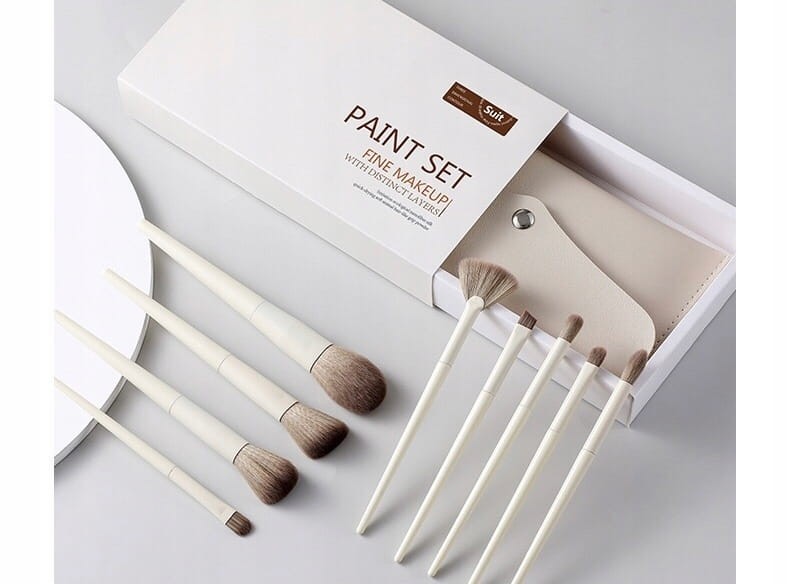 Pędzle do makijażu + kosmetyczka, Komplet pędzli do make-up w pudełku